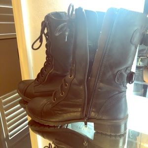 Boots size8.5